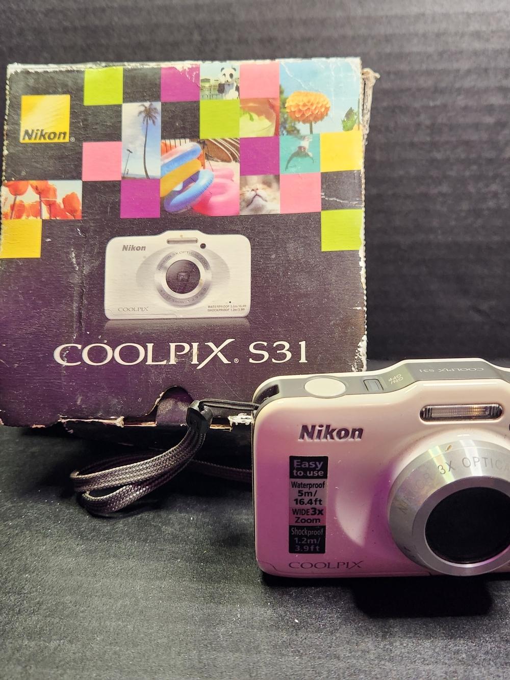 Nikon COOLPIX S31 Silver Compact Digital Camera